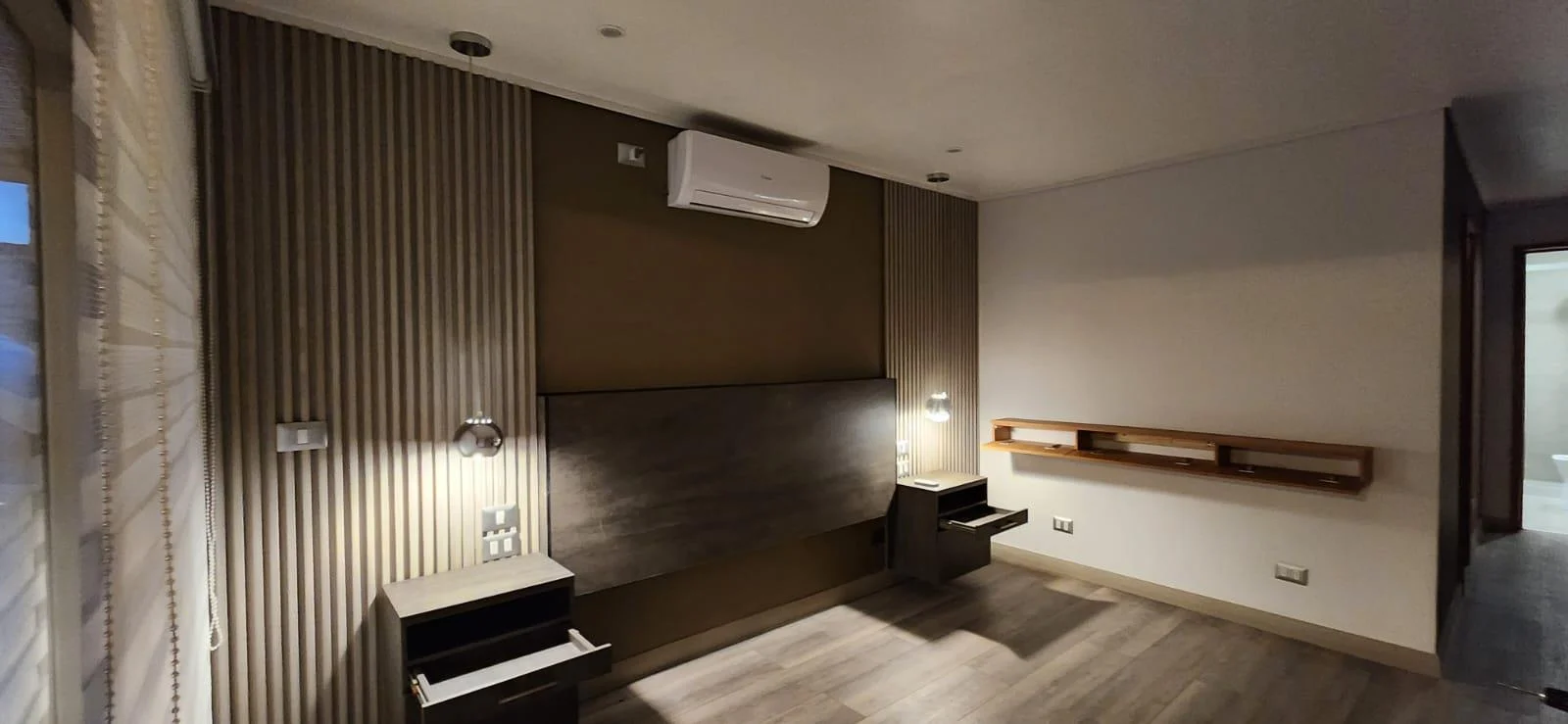 Iluminación interior de un dormitorio